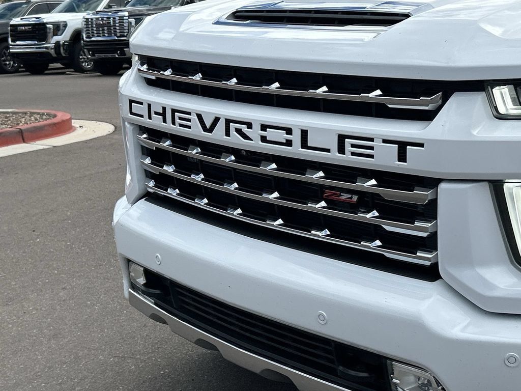 Used 2021 Chevrolet Silverado 2500 LTZ w/ Z71 Chrome Sport Edition AWD/4WD image 31
