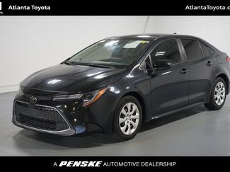Used 2020 Toyota Corolla LE image 1