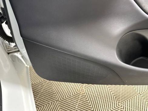 Used 2018 Tesla Model 3 Long Range image 28