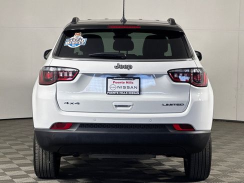 Used 2025 Jeep Compass Limited AWD/4WD image 4
