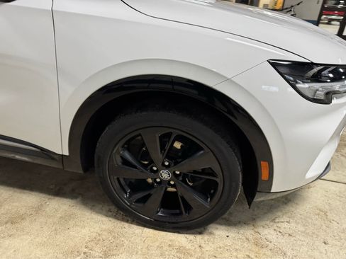 Used 2022 Buick Envision Essence w/ Technology Package I image 6