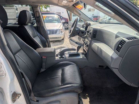 Used 2007 Jeep Grand Cherokee Laredo RWD image 13