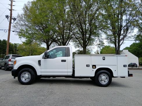 Used 2017 Ford F250 XL image 1