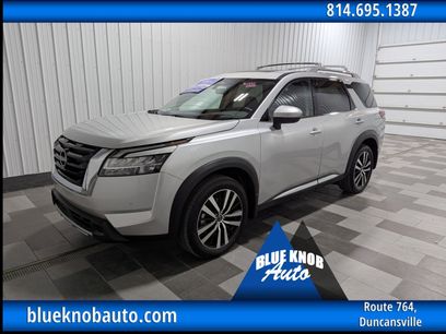 Used 2024 Nissan Pathfinder Platinum w/ Cargo Package