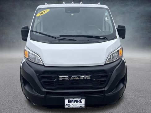 Used 2025 RAM ProMaster 2500 w/ Convenience Group FWD image 12