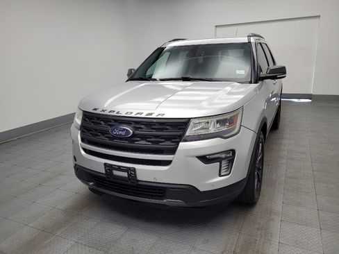 Used 2019 Ford Explorer XLT w/ Equipment Group 202A image 15
