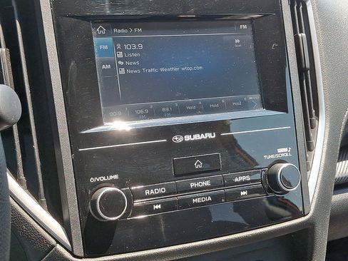 Used 2018 Subaru Crosstrek 2.0i AWD/4WD image 16