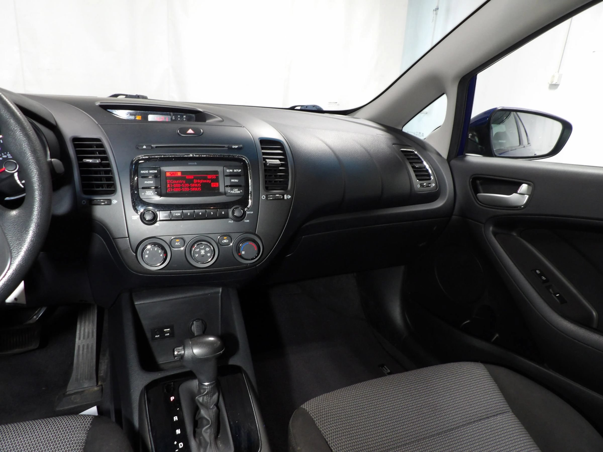 Used 2017 Kia Forte LX FWD image 12