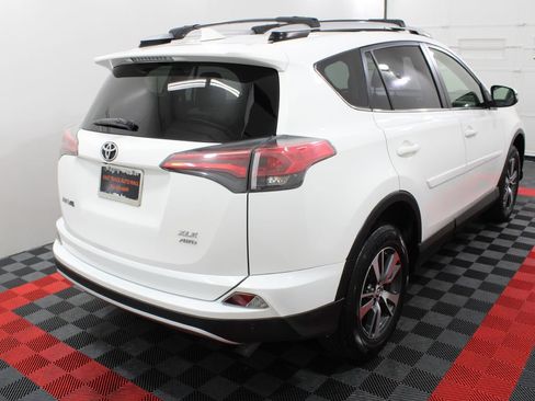 Used 2016 Toyota RAV4 XLE w/ Convenience Package AWD/4WD image 7