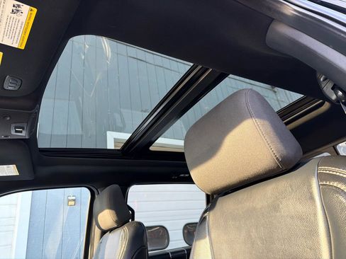 Used 2019 Ford F150 Lariat w/ Equipment Group 502A Luxury image 8