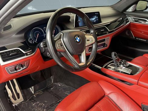 Used 2017 BMW 750i RWD image 4
