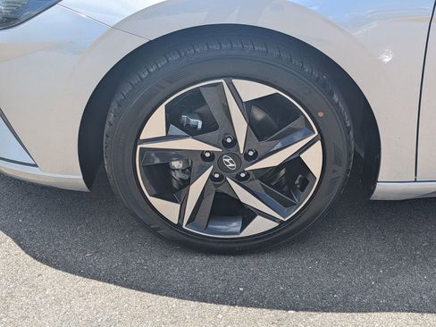 Certified 2023 Hyundai Elantra SEL w/ Convenience Package FWD image 10