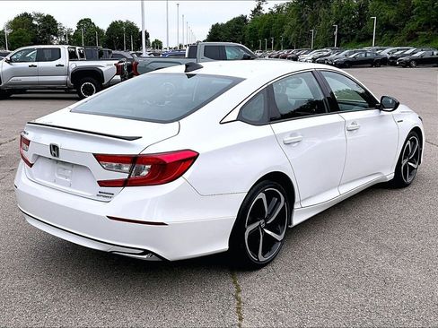 Used 2022 Honda Accord Sport image 6