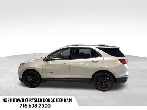 Used 2020 Chevrolet Equinox Premier w/ Premier Redline Edition AWD/4WD image 2