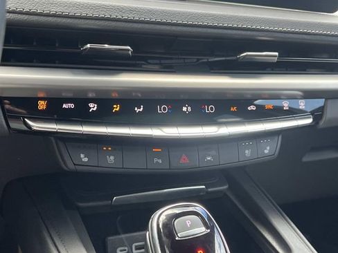 Certified 2025 Cadillac XT4 Premium Luxury AWD/4WD image 22