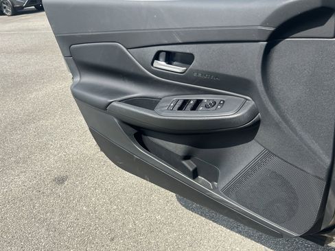 New 2026 Nissan Sentra SV w/ SV Convenience Package FWD image 15