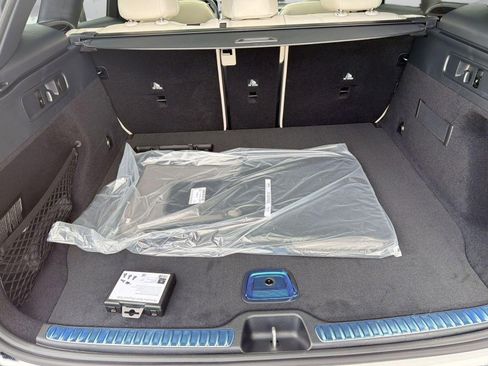 Used 2026 Mercedes-Benz GLC 300 image 32
