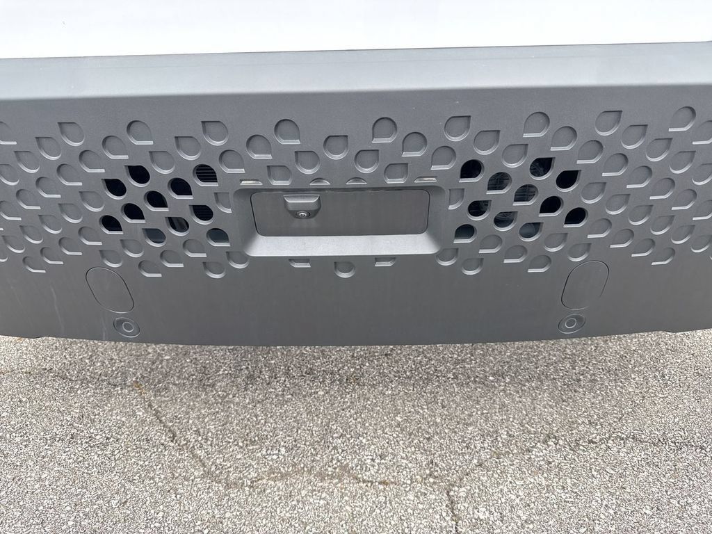 Used 2024 Chevrolet Brightdrop 600 w/ Battery Pack, Max Range AWD/4WD image 9