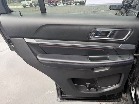 Used 2018 Ford Explorer Sport w/ Equipment Group 401A image 17