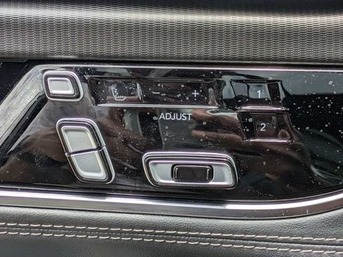 Used 2024 Jeep Grand Wagoneer L Series II w/ Quick Order Packagew 28T AWD/4WD image 24