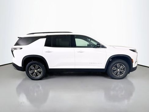 New 2026 Chevrolet Traverse LT image 10