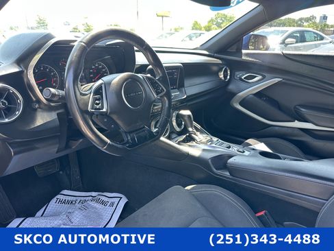 Used 2021 Chevrolet Camaro LT image 20