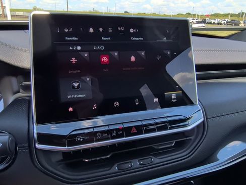 New 2026 Jeep Compass Latitude image 26