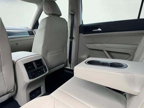 Used 2021 Volkswagen Atlas SE FWD image 19