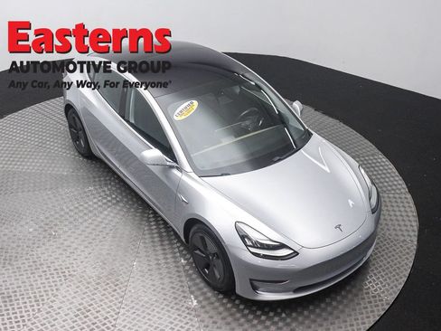 Used 2018 Tesla Model 3 Long Range AWD/4WD image 3