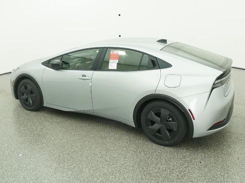 New 2026 Toyota Prius Plug-In Hybrid FWD image 37