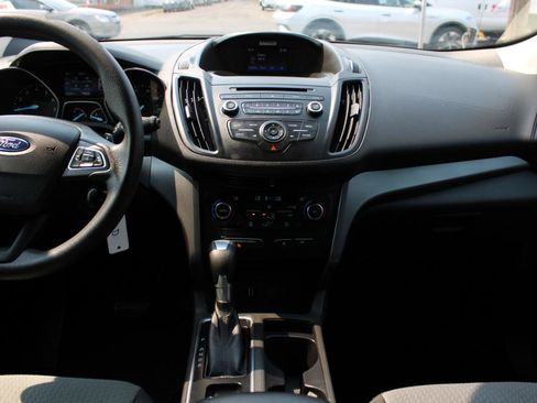 Used 2017 Ford Escape SE AWD/4WD image 8