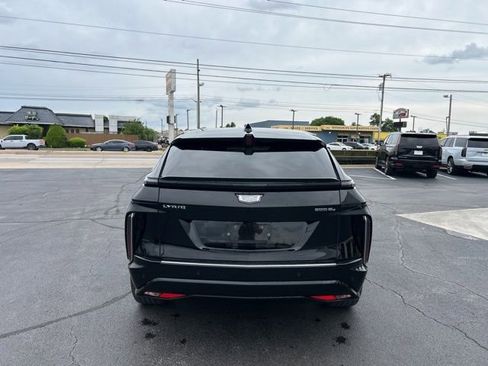 Used 2024 Cadillac Lyriq Tech w/ LPO, Floor Liner Package AWD/4WD image 6