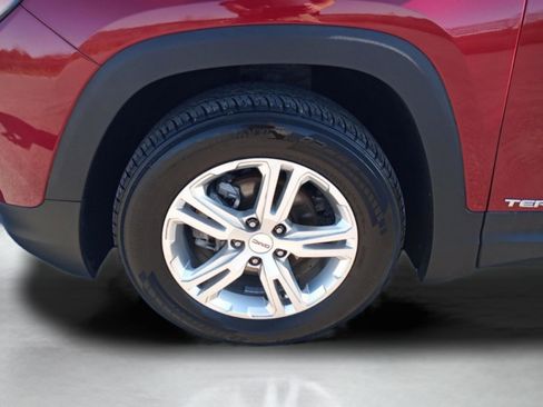 Used 2020 GMC Terrain SLE w/ Driver Convenience Package image 17