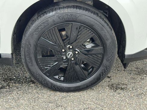 Certified 2025 Nissan Murano SV AWD/4WD image 7