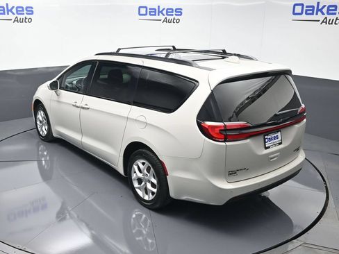 Used 2021 Chrysler Pacifica Limited w/ S Appearance Package AWD/4WD image 50