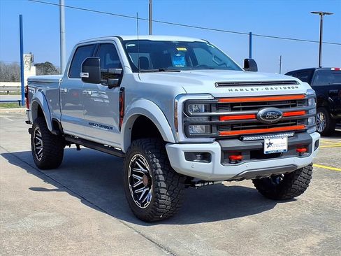 New 2026 Ford F250 Lariat w/ Black Appearance Package AWD/4WD image 7