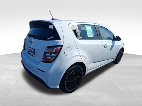 Used 2017 Chevrolet Sonic LT image 7