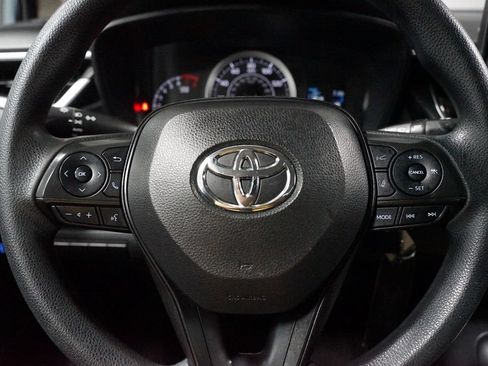 Used 2022 Toyota Corolla LE FWD image 12