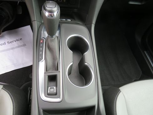 Used 2021 Chevrolet Equinox Premier image 4