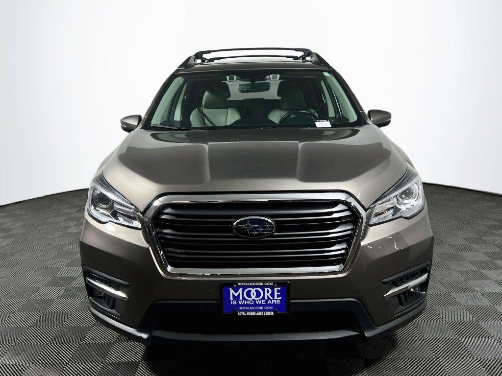 Used 2022 Subaru Ascent Limited w/ Technology Package AWD/4WD image 2
