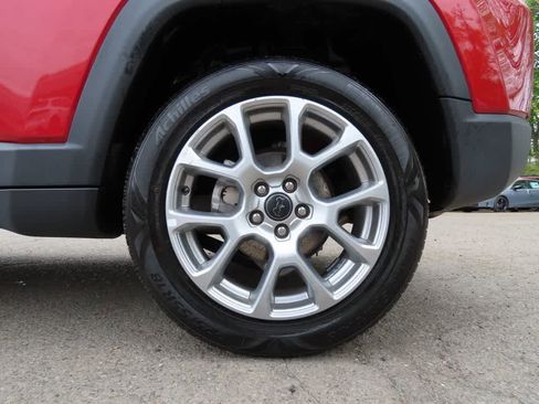 Used 2025 Jeep Compass Limited AWD/4WD image 10