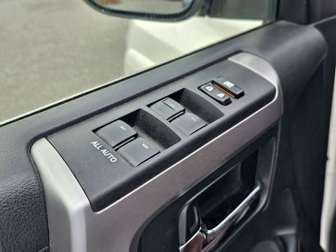 Used 2019 Toyota 4Runner Limited AWD/4WD image 27