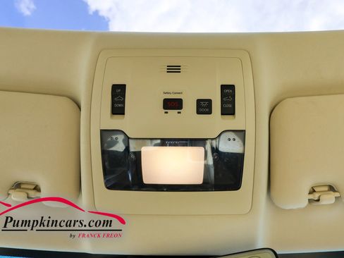 Used 2016 Lexus ES 350 w/ Luxury Package w/Wood Trim FWD image 42
