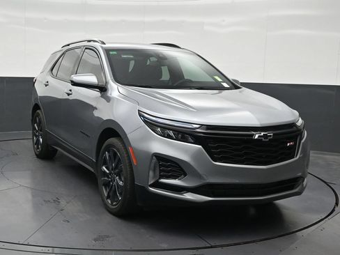 Used 2024 Chevrolet Equinox RS w/ RS Leather Package FWD image 8