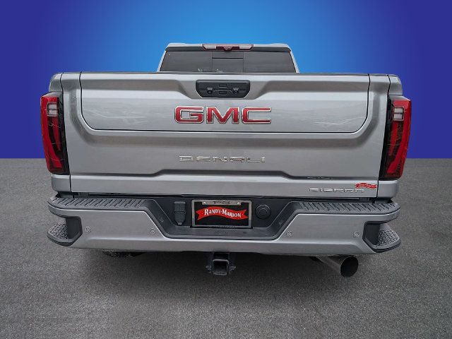 Used 2024 GMC Sierra 2500 Denali w/ Denali Reserve Package AWD/4WD image 4