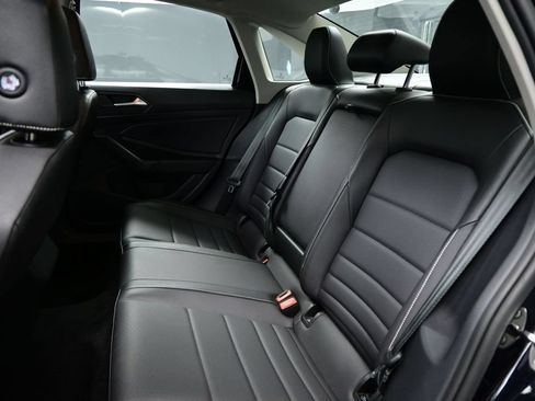 Used 2024 Volkswagen Jetta SE FWD image 28