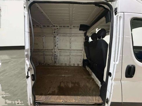 Used 2016 RAM ProMaster 2500 image 11