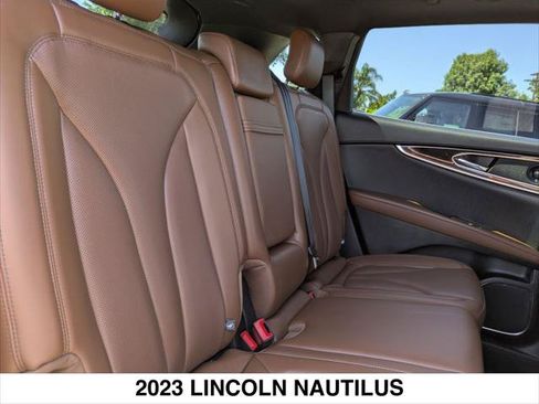Certified 2023 Lincoln Nautilus Reserve FWD image 27