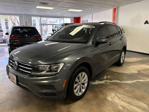 Used 2020 Volkswagen Tiguan S image 4