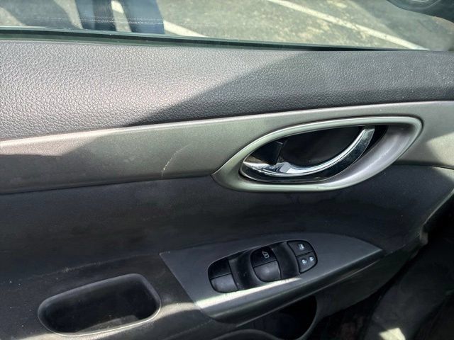 Used 2013 Nissan Sentra SV FWD image 11